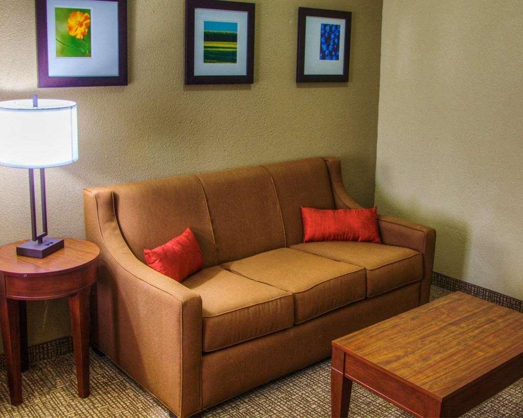 Comfort Suites Plymouth Near Us-30 Oda fotoğraf