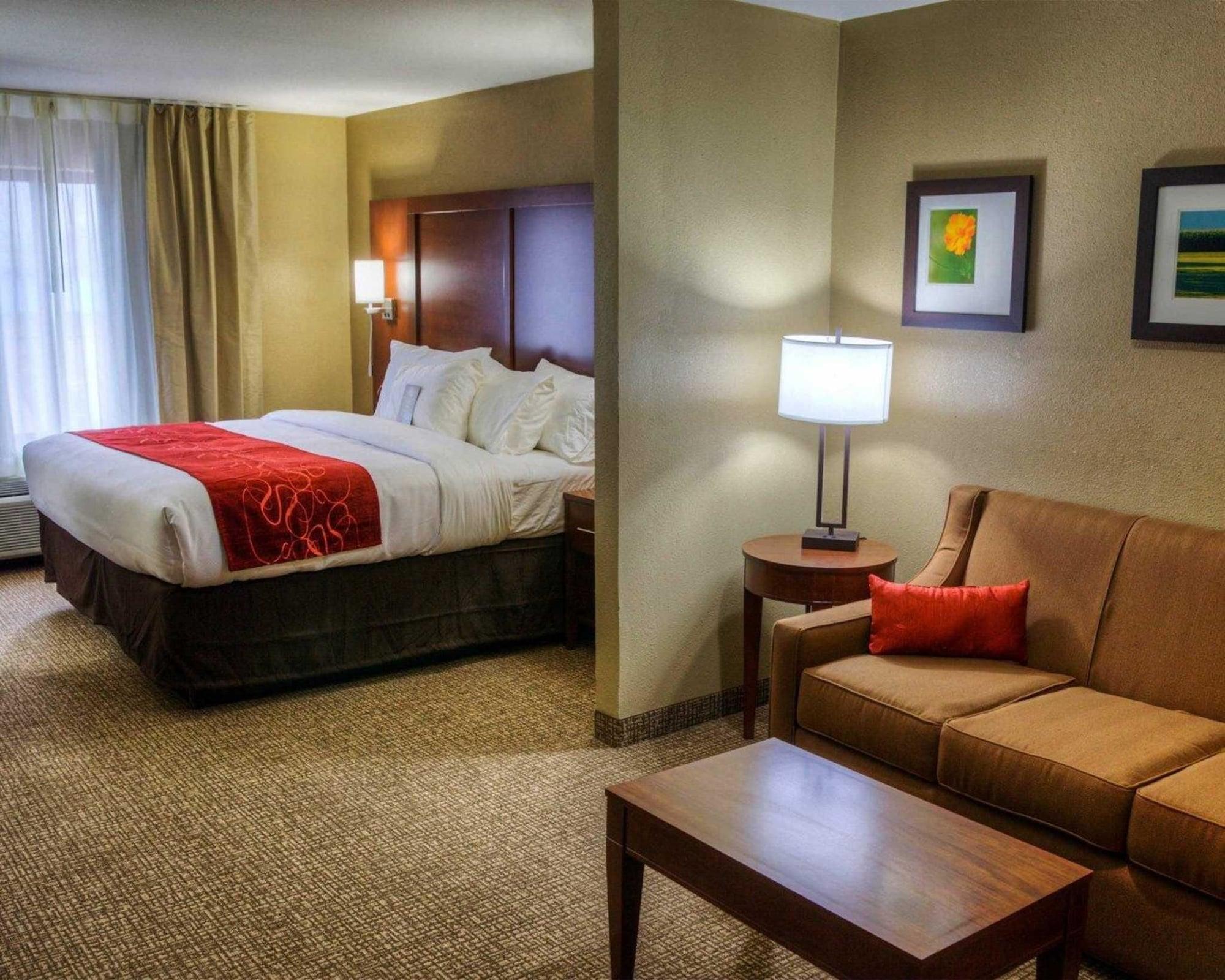 Comfort Suites Plymouth Near Us-30 Dış mekan fotoğraf