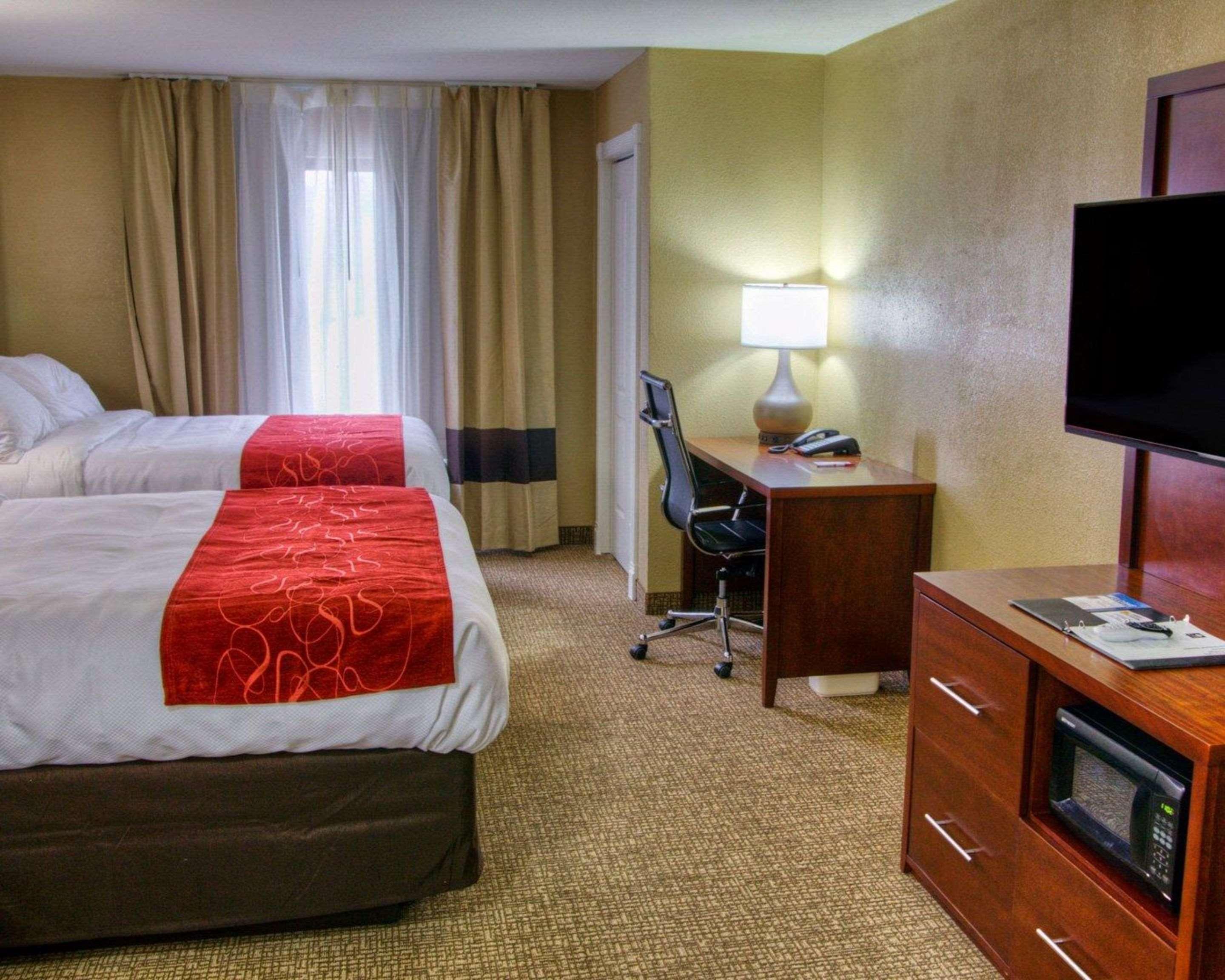 Comfort Suites Plymouth Near Us-30 Dış mekan fotoğraf