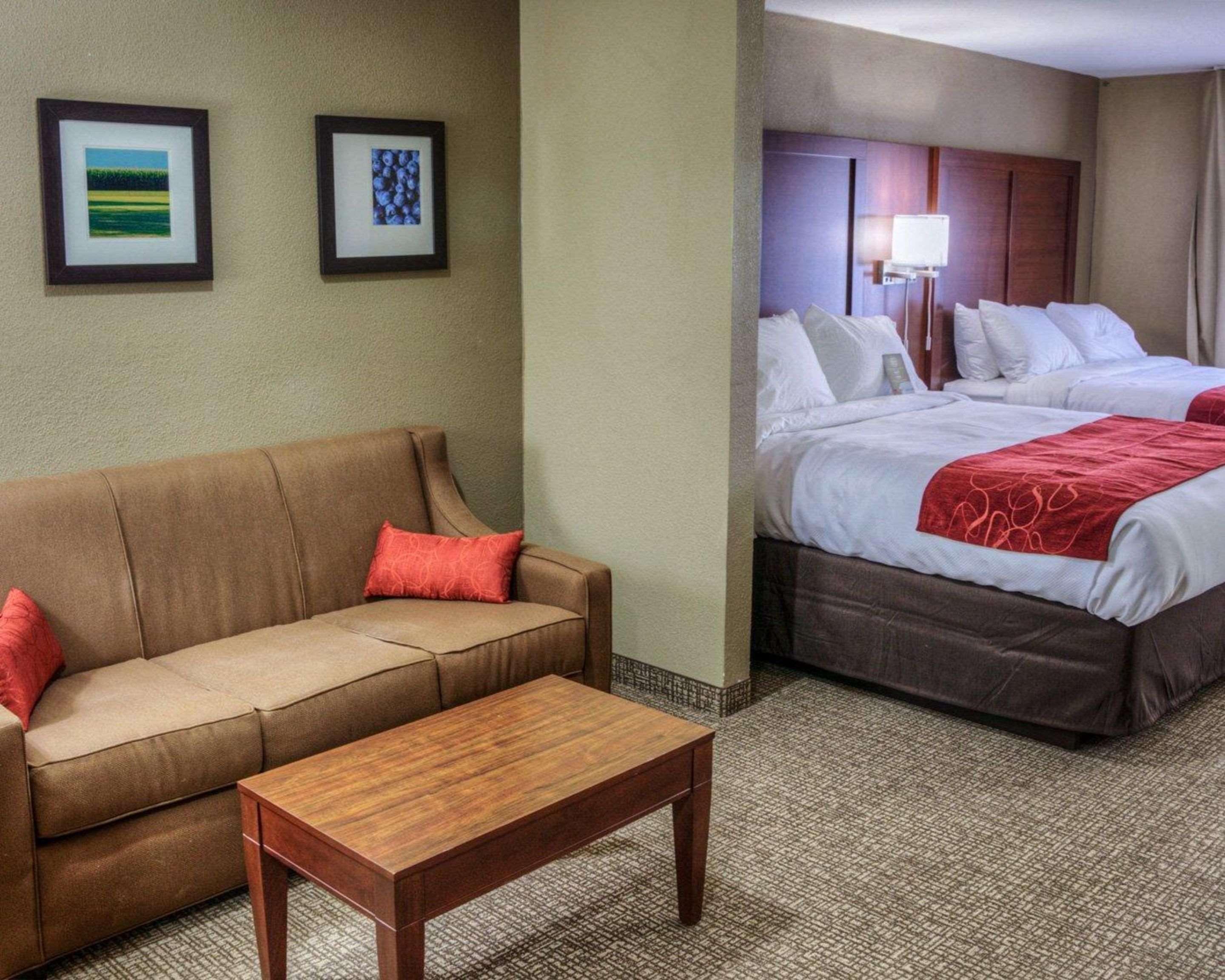 Comfort Suites Plymouth Near Us-30 Dış mekan fotoğraf