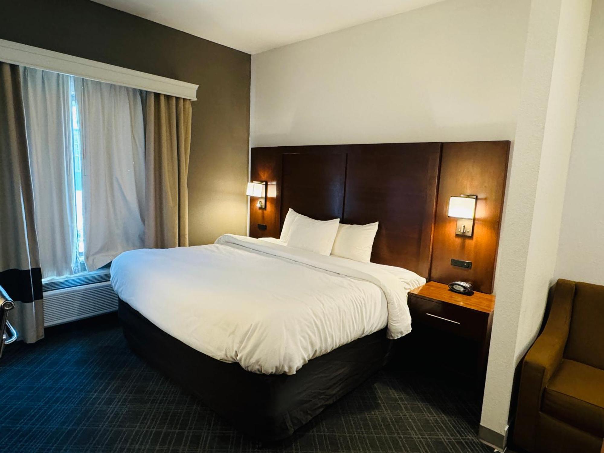 Comfort Suites Plymouth Near Us-30 Dış mekan fotoğraf