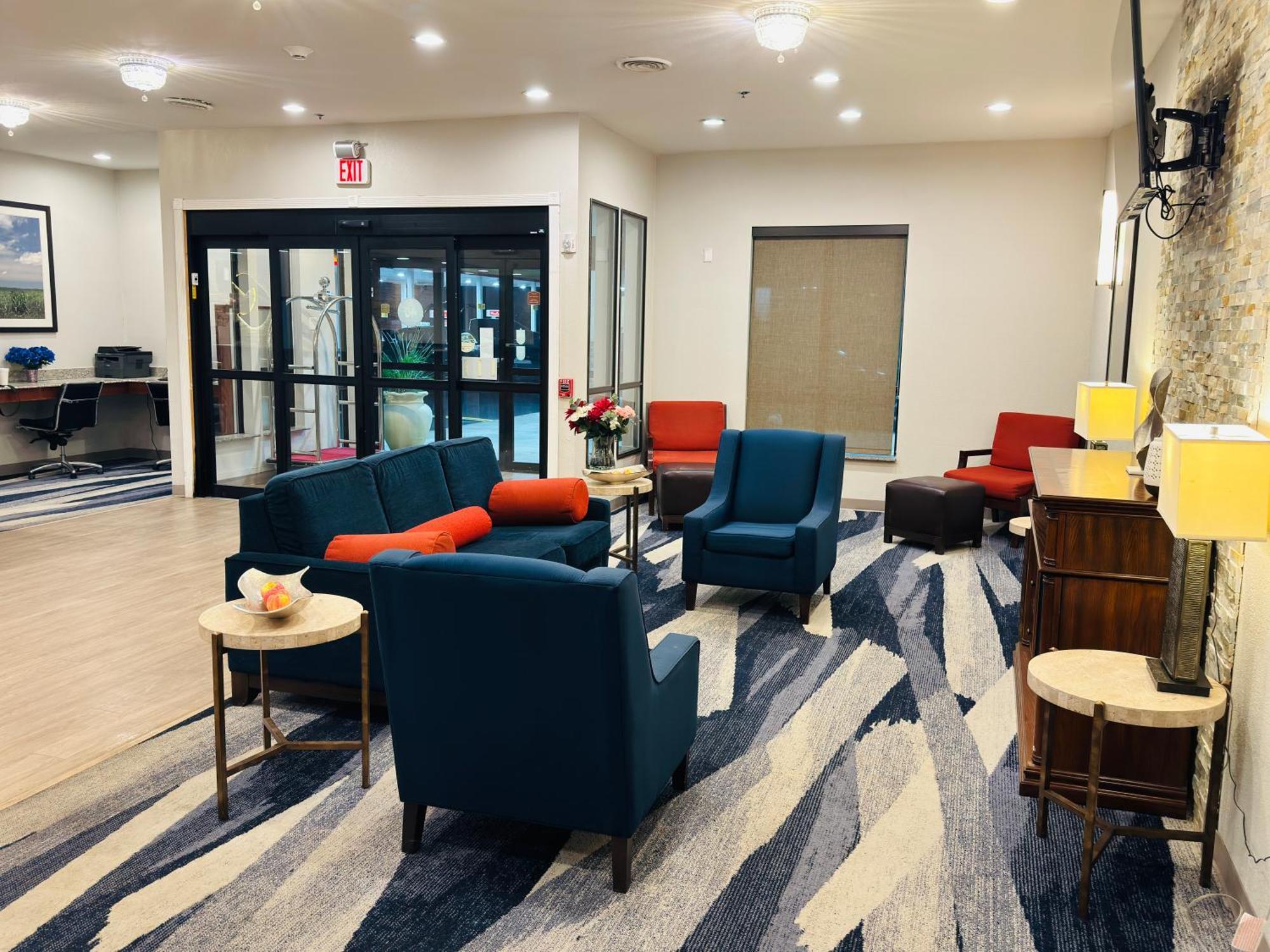 Comfort Suites Plymouth Near Us-30 Dış mekan fotoğraf