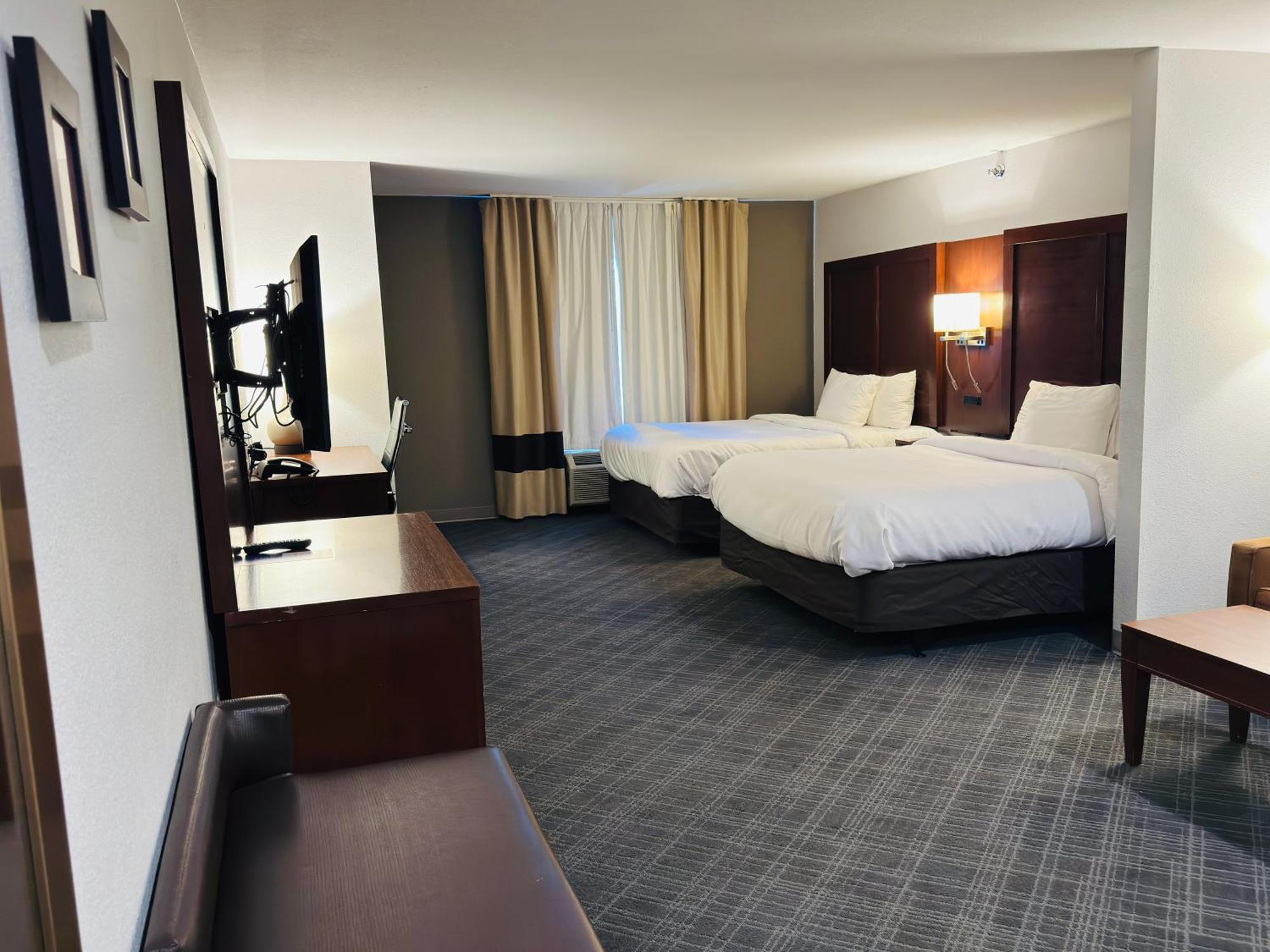 Comfort Suites Plymouth Near Us-30 Dış mekan fotoğraf