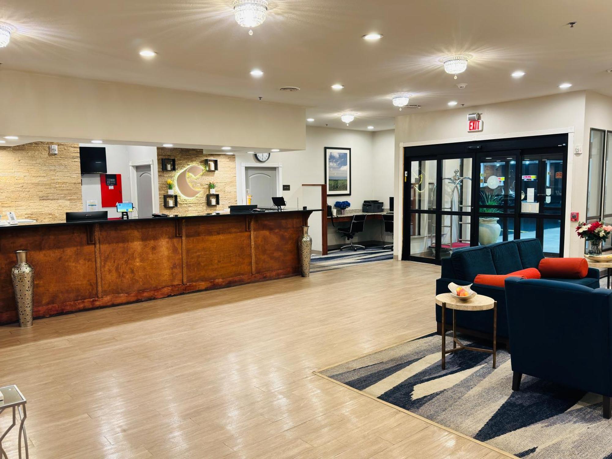 Comfort Suites Plymouth Near Us-30 Dış mekan fotoğraf